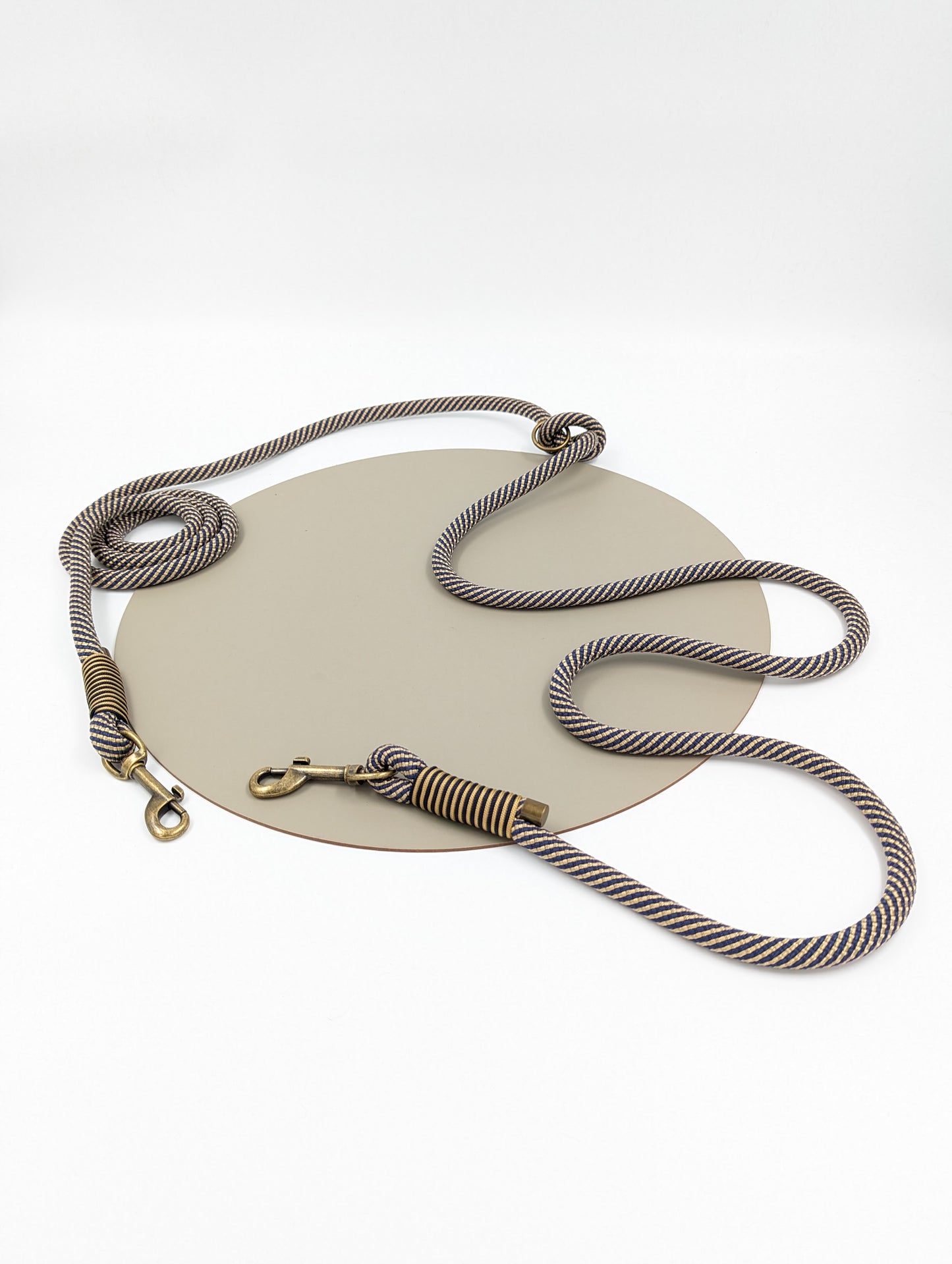Double ended training lead for dogs, useful training aide for dogs, made in ireland, made for dogs, design your own, strong lead for dogs, dog leash