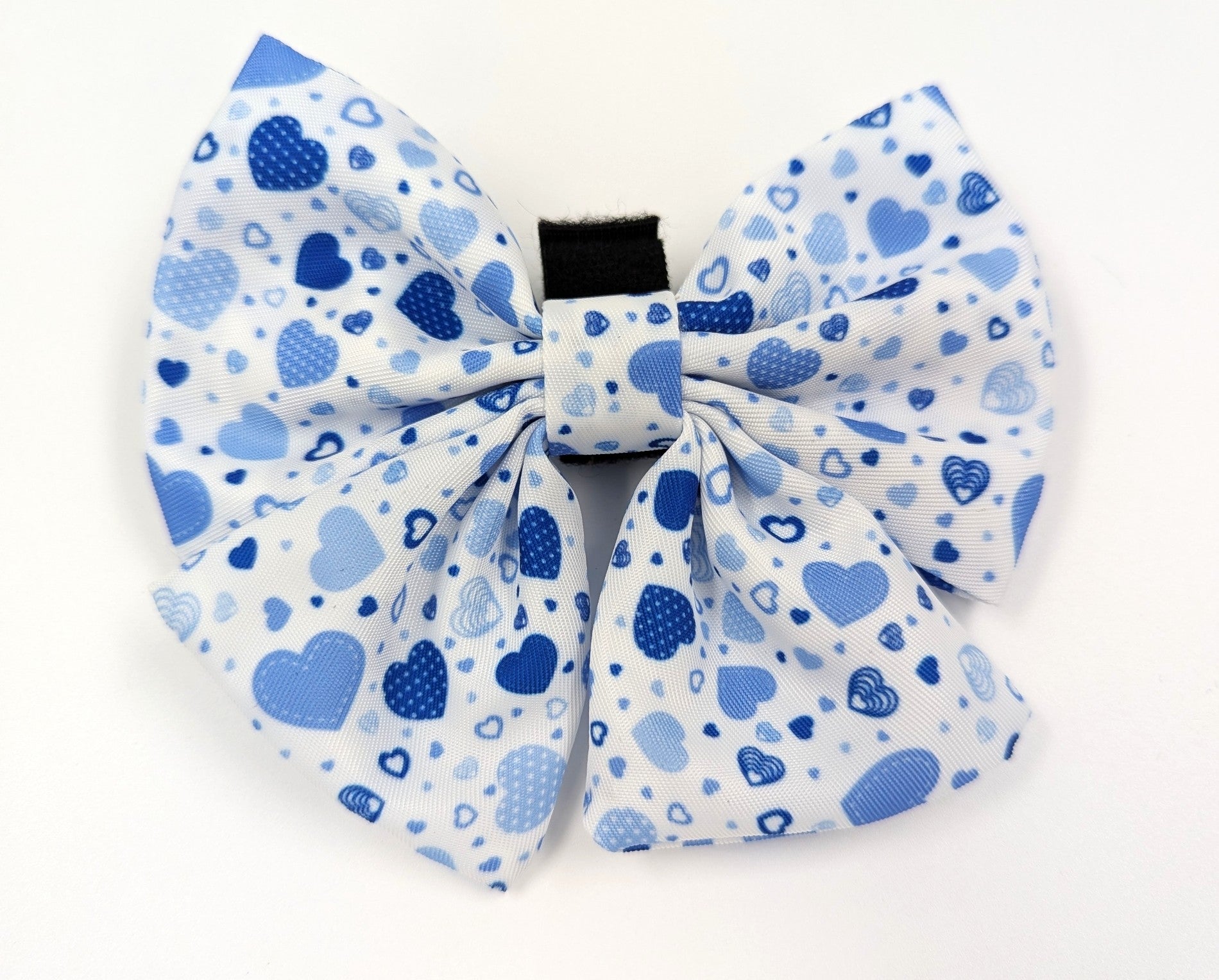 Dog Sailor bow Ireland worldwide blue hearts
