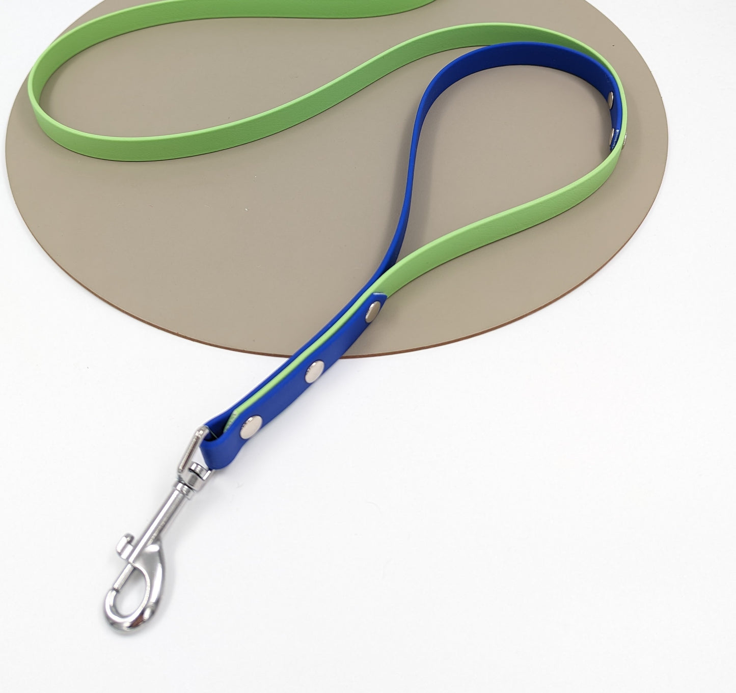 BioThane lead for dogs. Design your own, waterproof, easy to clean, made in Ireland, customisable, tough, hard wearing, optional grab handle 
