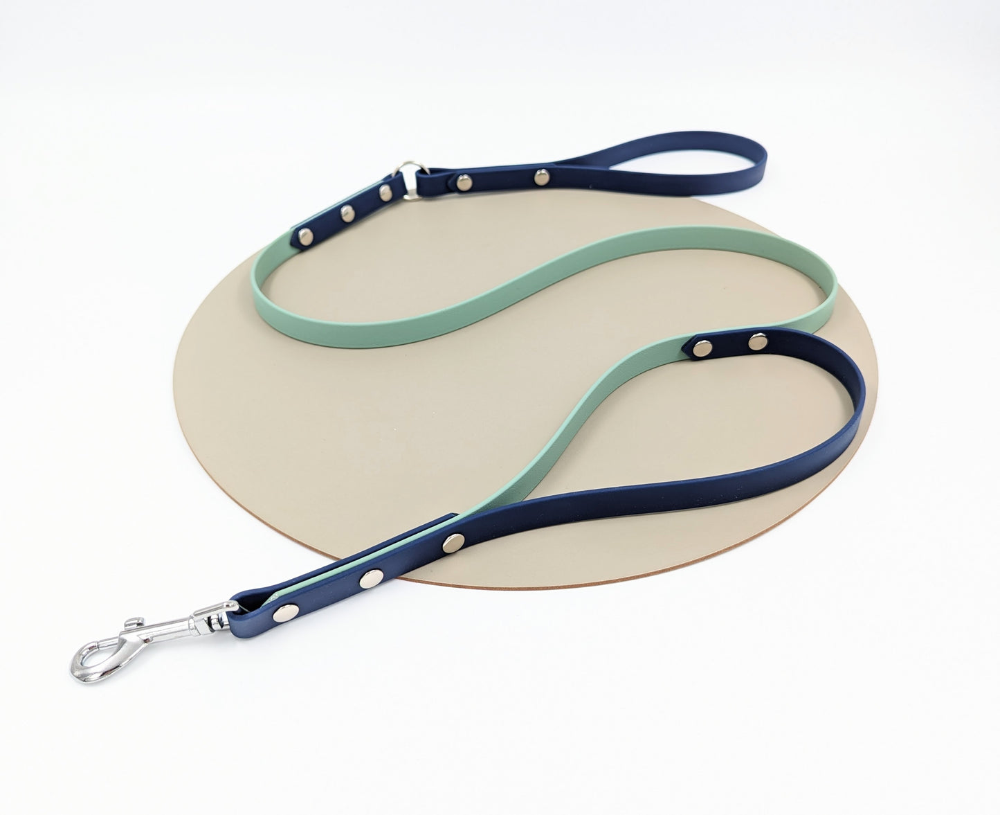 BioThane lead for dogs. Design your own, waterproof, easy to clean, made in Ireland, customisable, tough, hard wearing, optional grab handle 
Custom two-tone BioThane dog lead in vibrant contrasting colors - Waterproof and handmade in Ireland - Woodle Designs.