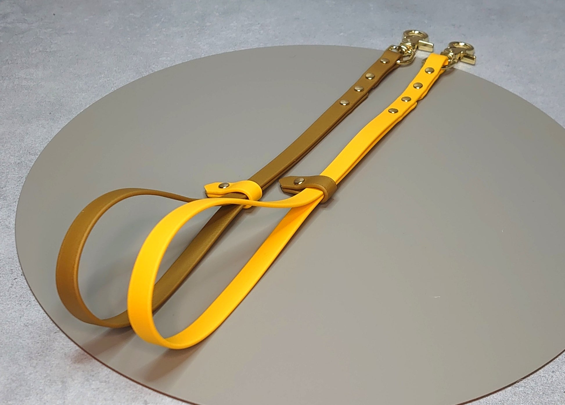 handmade BioThane groom loop professional groomer Ireland worldwide gold and yellow 