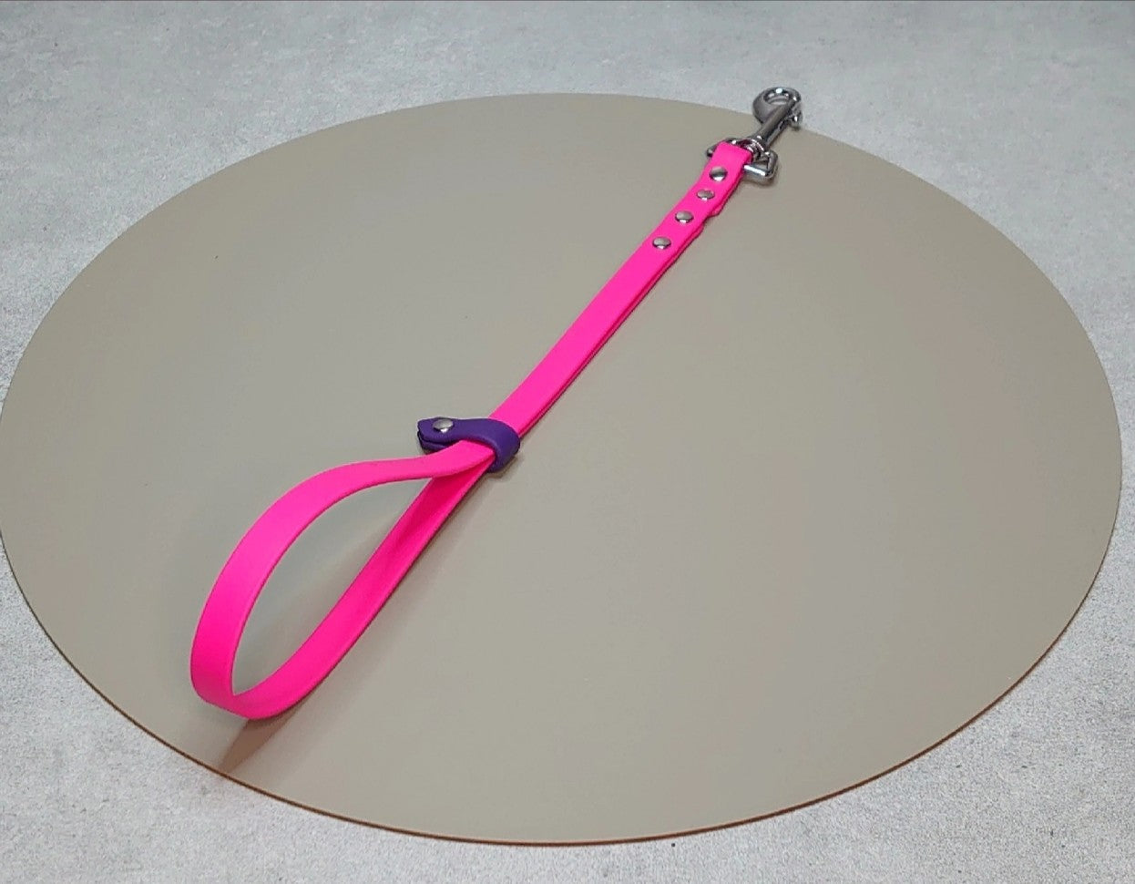 handmade BioThane groom loop professional groomer Ireland worldwide pink and purple